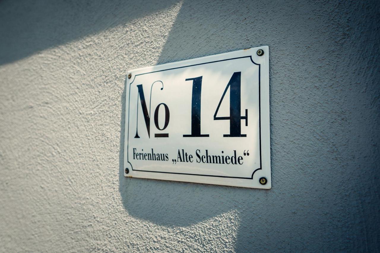 Alte Schmiede Mit Sauna, Pool Und Whirpool Im Aussenbereich Schoenstes Ferienhaus Der Lausitz Elsterheide Exterior photo