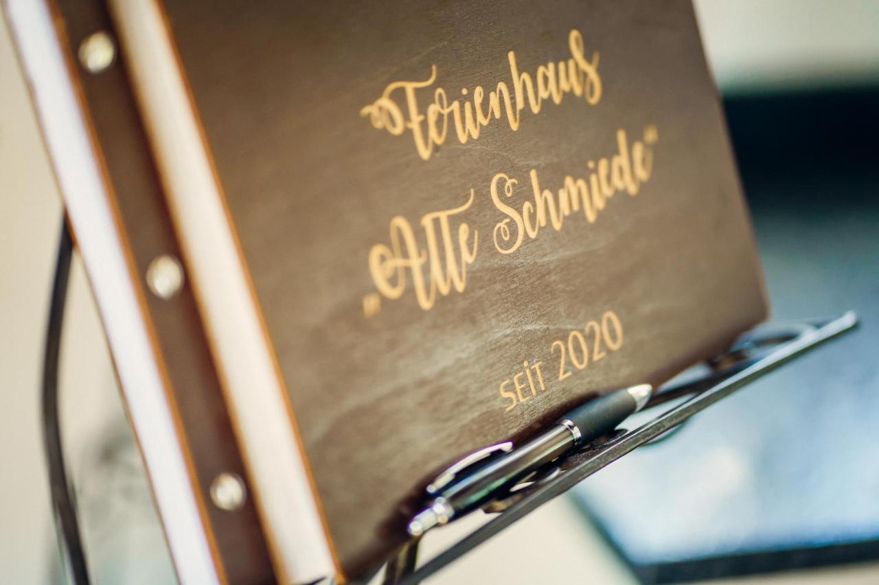 Alte Schmiede Mit Sauna, Pool Und Whirpool Im Aussenbereich Schoenstes Ferienhaus Der Lausitz Elsterheide Exterior photo